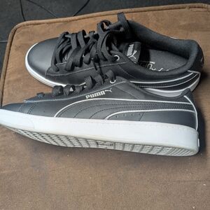 Puma Vikky V2 Black White